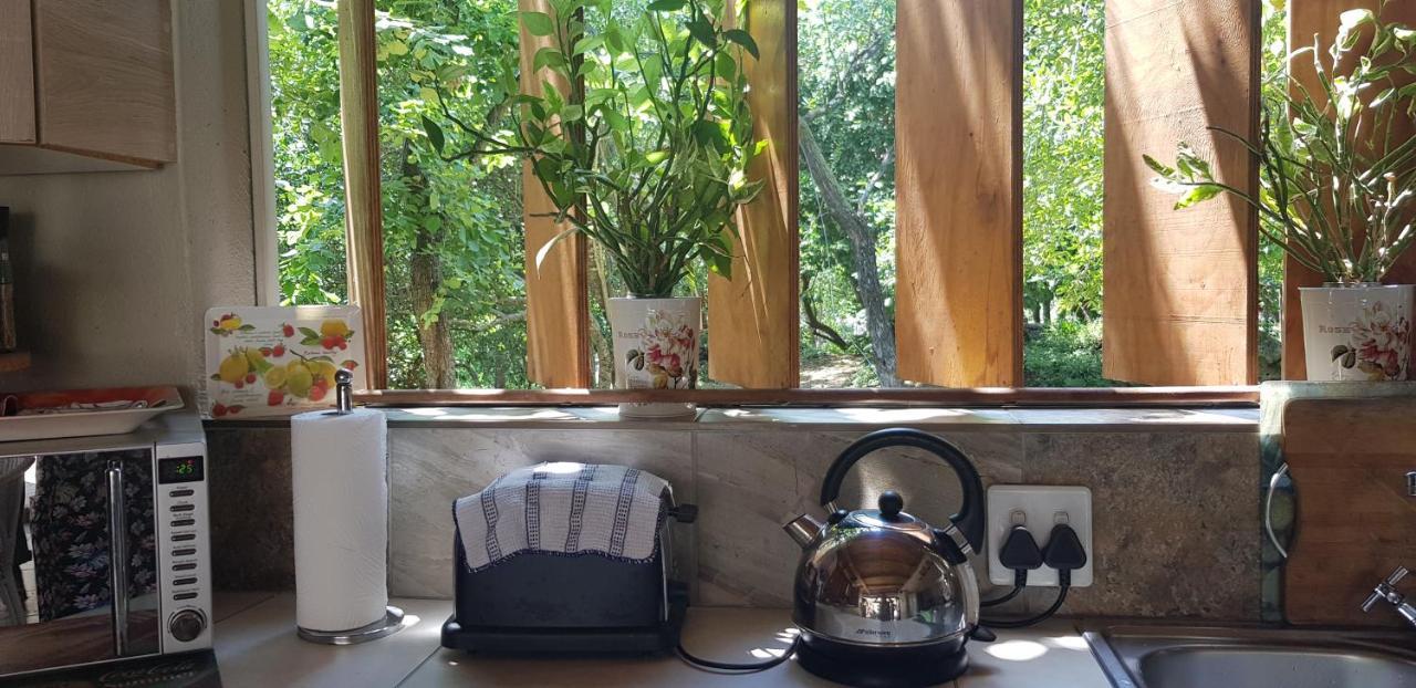 A Farm Stay - Casablanca'S Private Cottage,No Loadshedding! 雾观 外观 照片